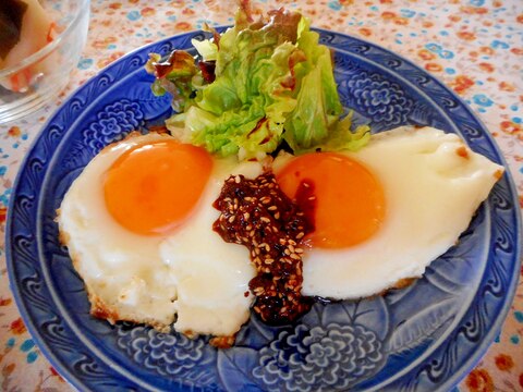 目玉焼きの七味醤油麹だれ